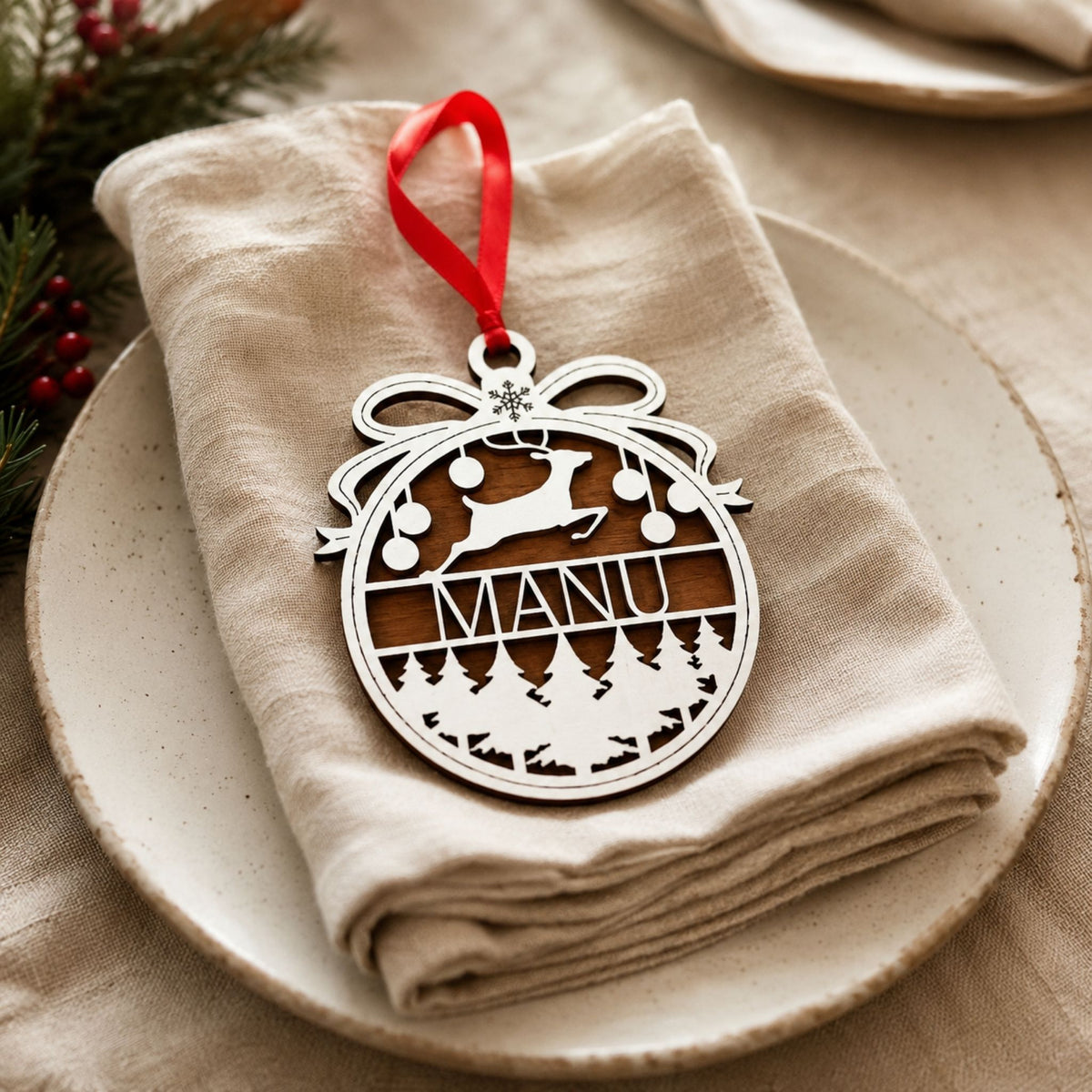 Pallina di Natale personalizzata in legno | Fiaba d’Inverno