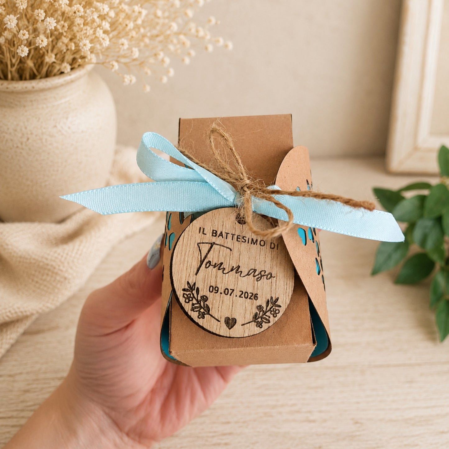 Scatolina Porta Confetti Kraft Personalizzata con Tag in Legno Inciso
