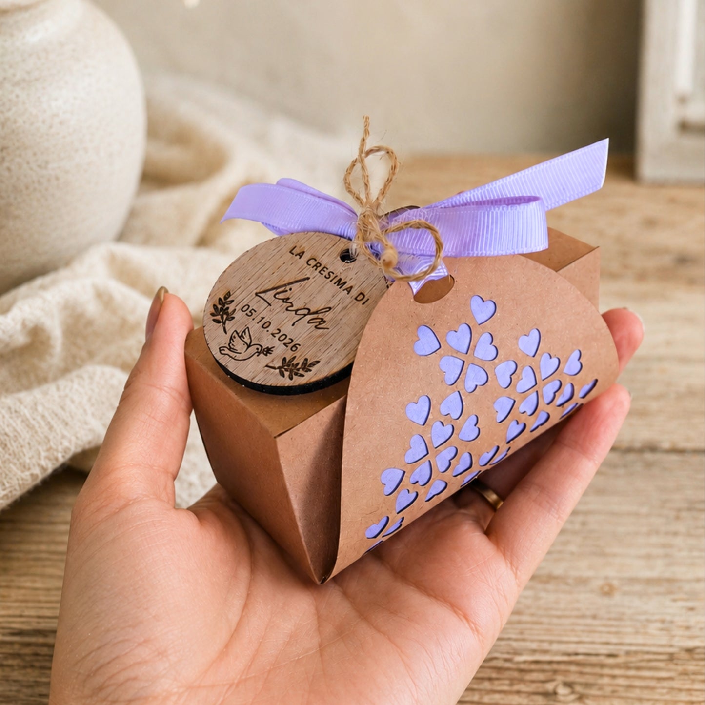 Scatolina Porta Confetti Kraft Personalizzata con Tag in Legno Inciso